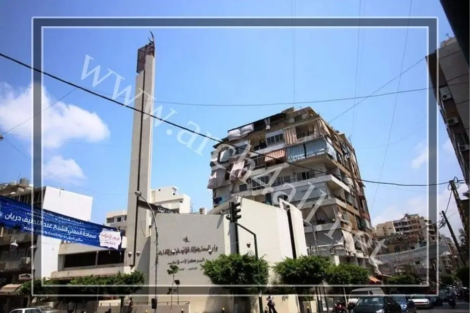 مسجد عائشة بكار في بيروت